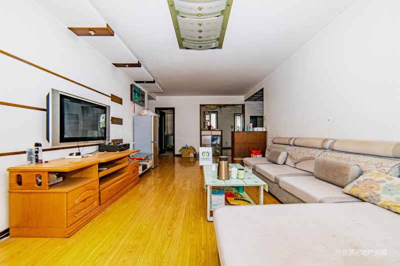 出行方便 购物方便 密度低 南北通透 满五 近医院,馨苑小区二手房,192