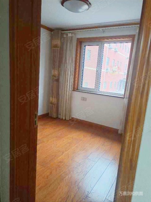 凤台幸福里社区一楼元宝户型3室2厅2卫11913平方米