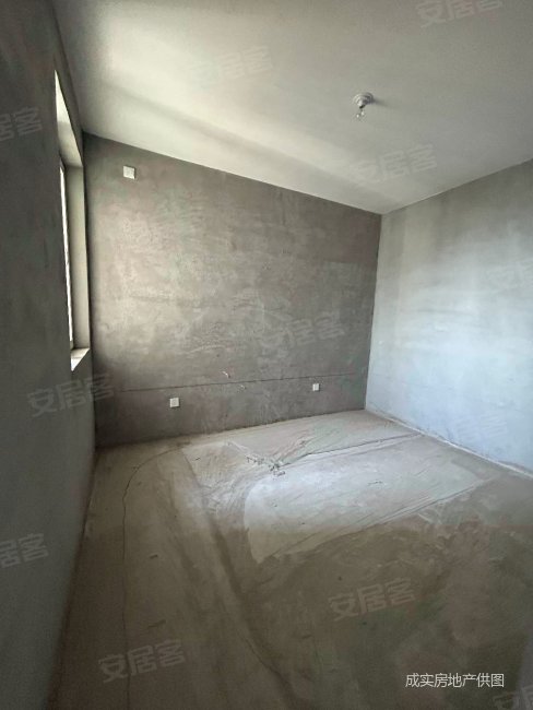 百岛绿城,市证,可按售楼部流程购买,两室朝南,户型方正!