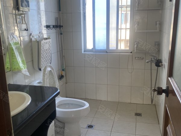 绍兴越城城南任家塔小区任家塔 两室 房子干净整洁 装有3个空调出租