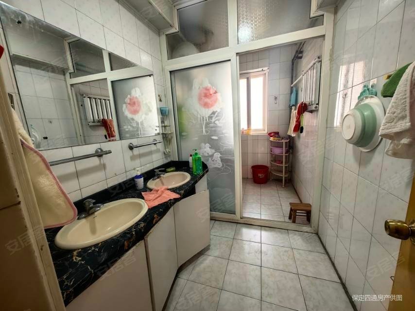 秀兰城市花园3室2厅1卫124㎡南北105万