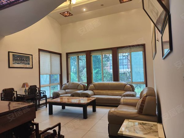 金华金东金义都市新区四季新城(别墅)6室3厅3卫拎包入住家电家具齐全周边配套设施齐全带花园出租房源真实图片