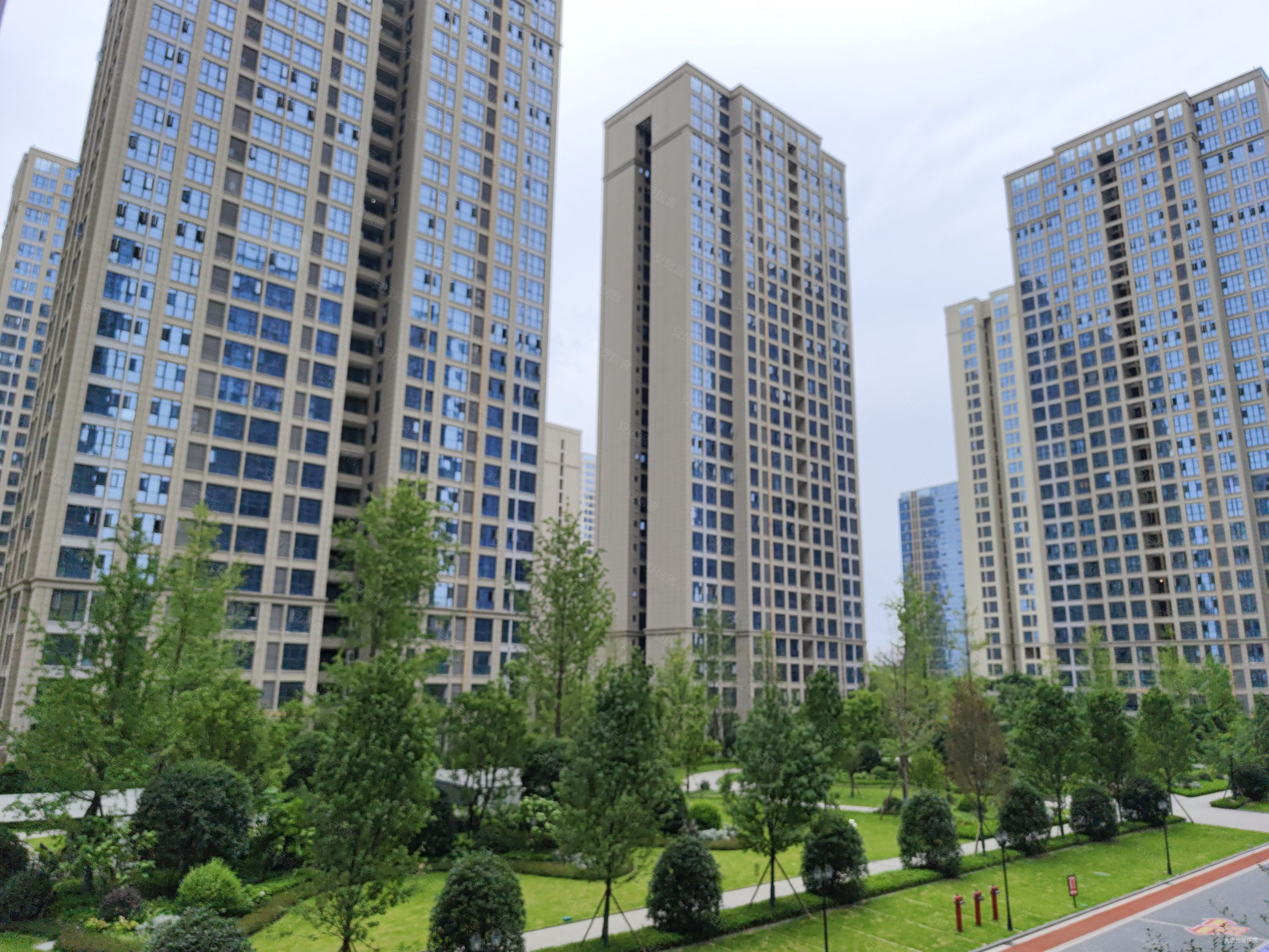 洲际健康城2室2厅1卫73.92㎡南北44万