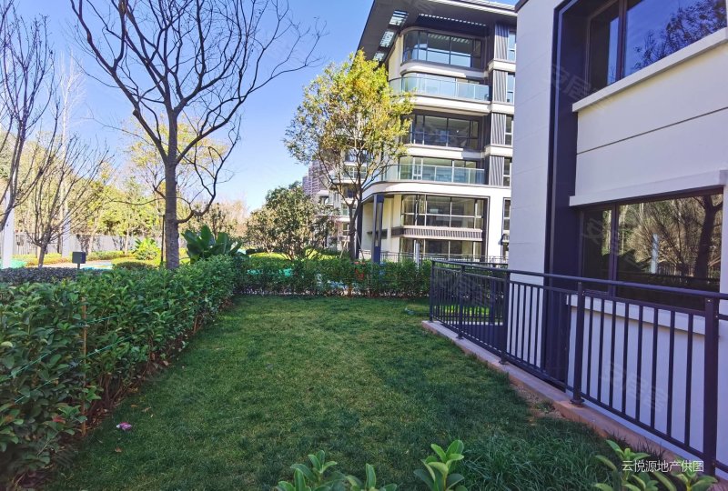 五华区高品质叠拼别墅带180平花园428万带私家电梯夹层