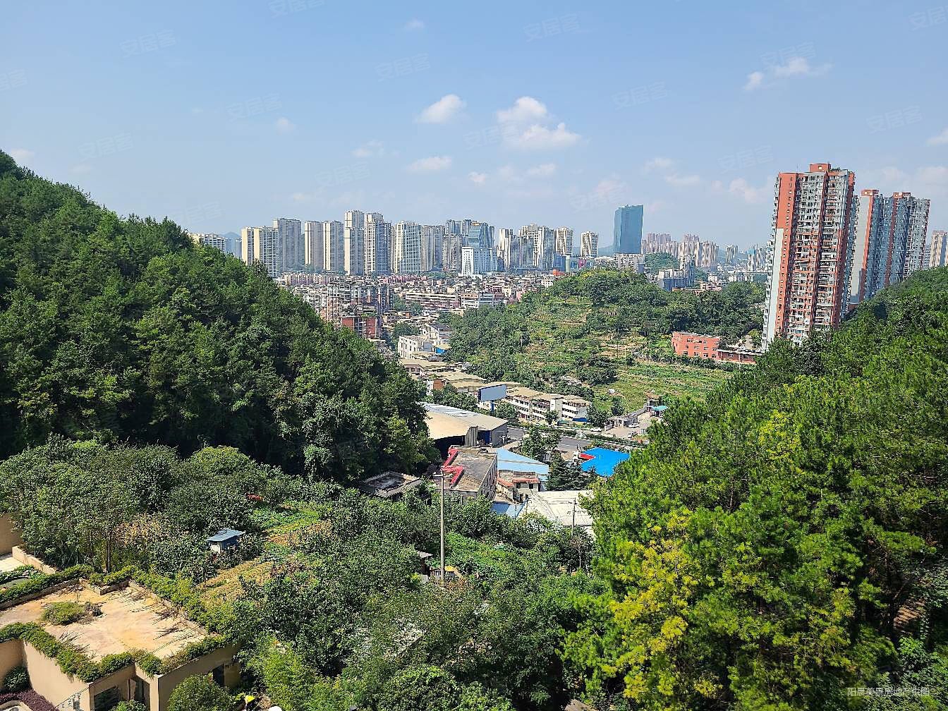 贵阳北站恒大帝景旁熙山郡业主精装修3房双卫未入住满二有钥匙