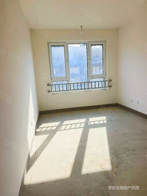 团泊东金地两层别墅实墙院露台看房方便