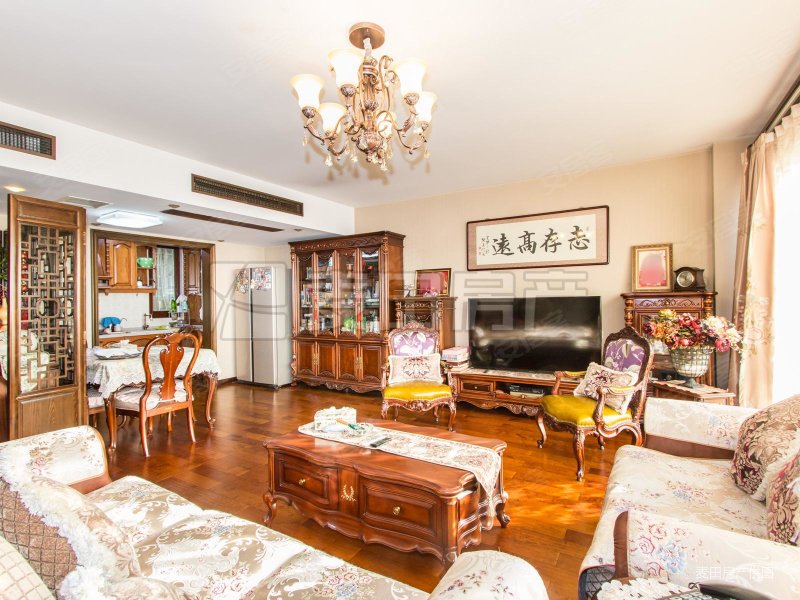 西钓鱼台嘉园3室2厅2卫151㎡南北1950万