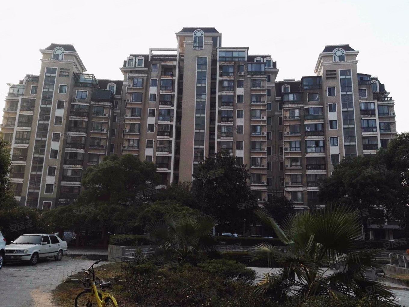 恒大华城天地苑(三期)3室2厅1卫88㎡南北668万