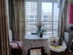 扬州高邮高邮周边东方御景公寓一室一厅1300月，可以交三押一出租房源真实图片