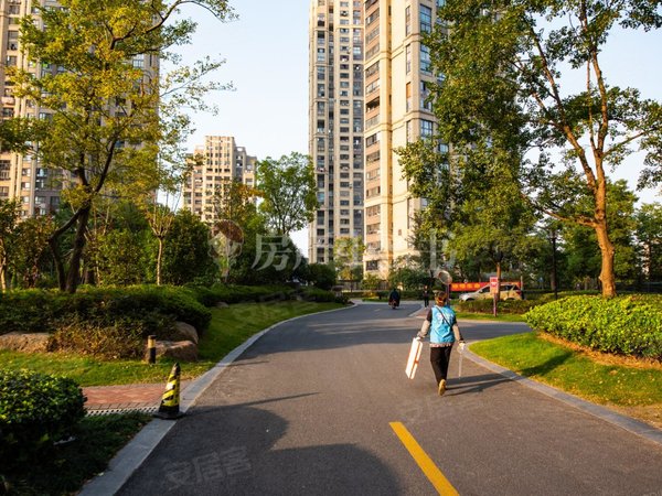 杭州钱塘下沙江湾保利玫瑰湾杭州下沙保利玫瑰湾,新出好房,三房双阳台