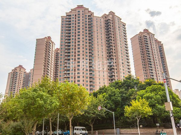 【多图】仁恒河滨花园,天山租房,仁恒河滨花园 大两房,电梯房,环境