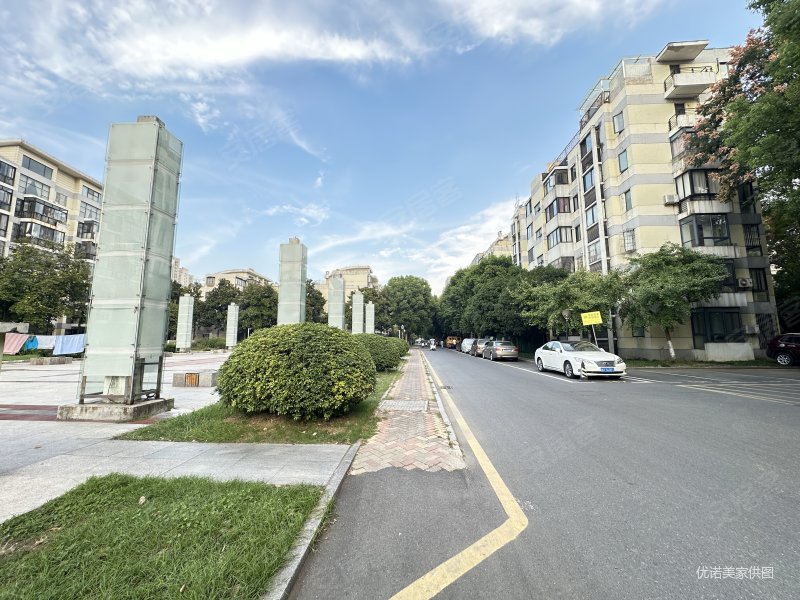 新上,盛世名城 低容积 双卫生间 交通便利 临地铁