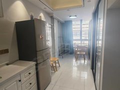 海门海门市区海南路国际车城出租两室一厅800一个月押设施齐全拎包入住出租房源真实图片