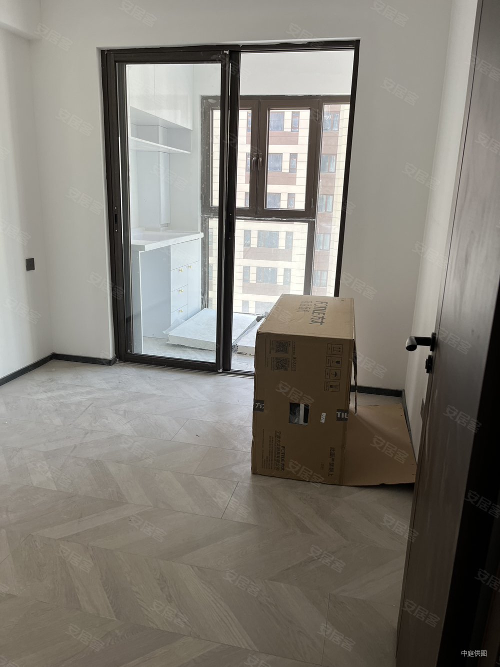 碧桂园珑悦天宸3室2厅2卫110㎡南北82万