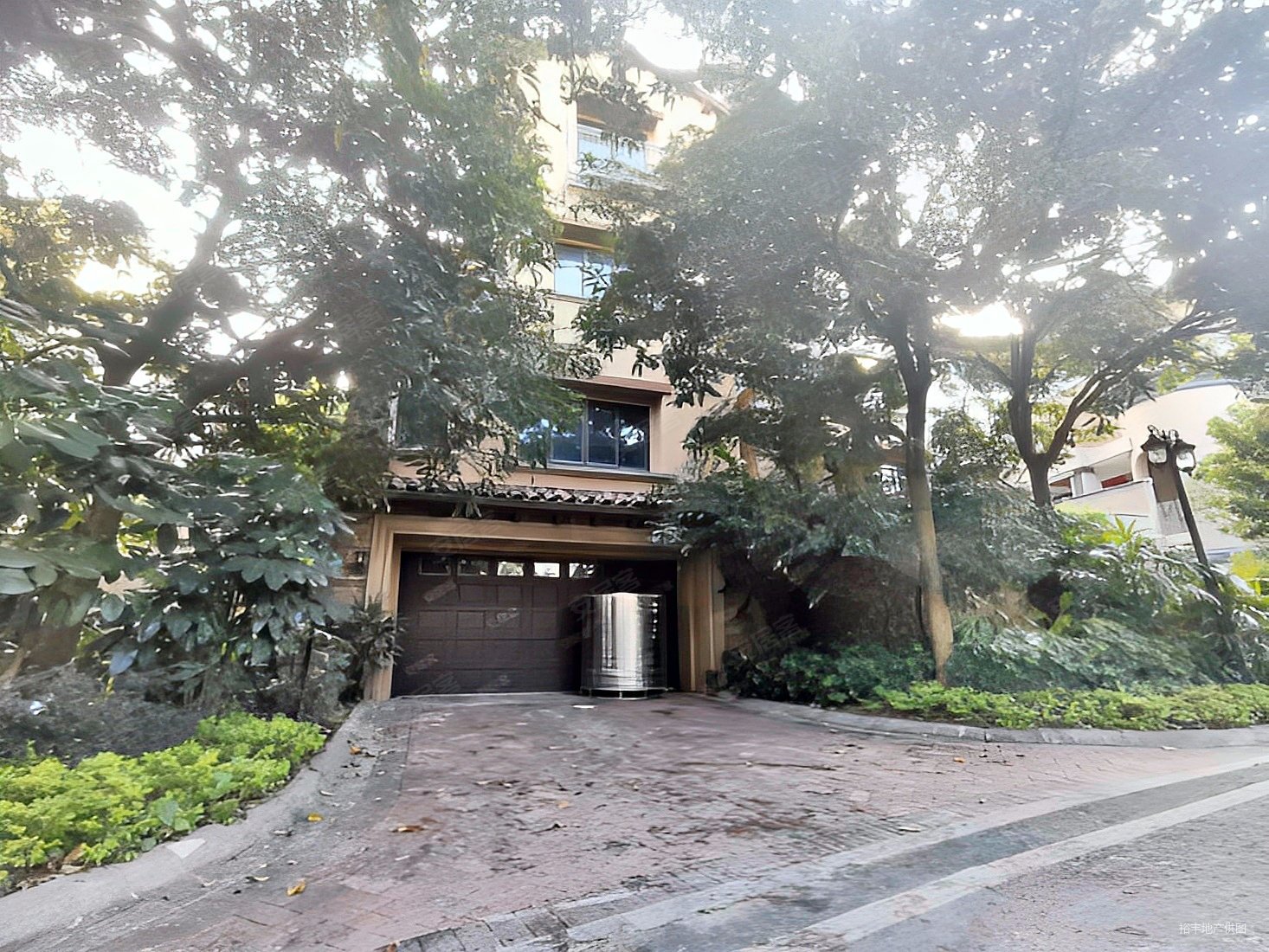 中信山语湖别墅