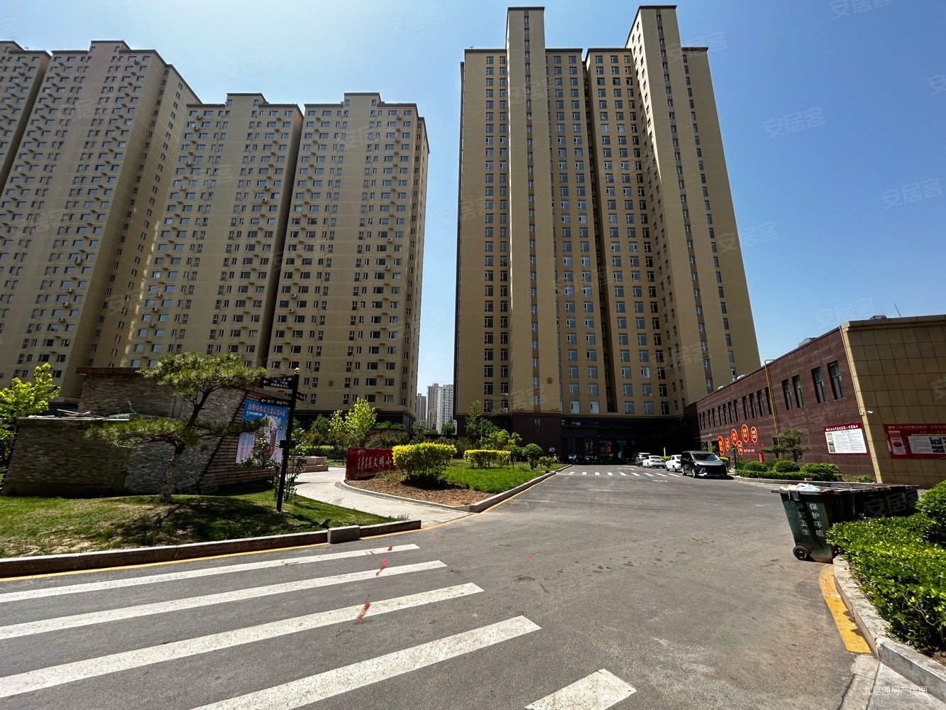 名苑精装修高楼层伶包入住河景房西南户型