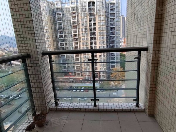 广州黄埔科学城天鹿花园新收 靓户型 3房 房新干净 高层 小区中心位