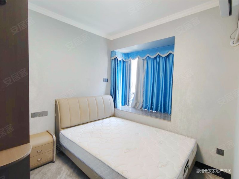 新力城一期全新装修三房两厅两卫南北通诚意出售115万