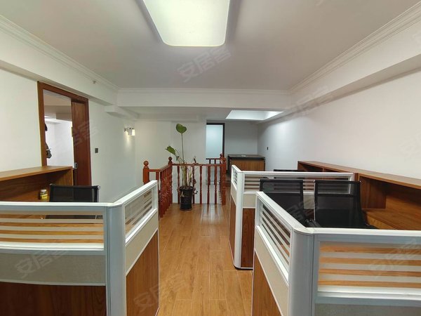 贵阳观山湖会展城金融城π公寓会展城 金融城商务区200平办公室  办公