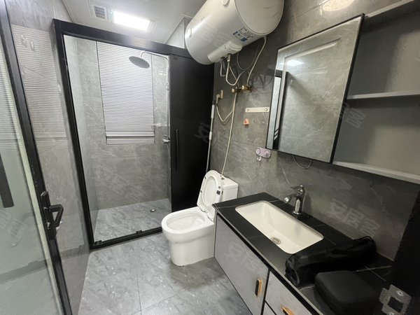 金华婺城江北裕和园婺城区江北金华站旁小区一室一厅民用水电 停车方便出租房源真实图片