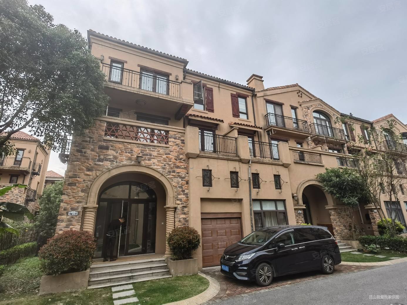 环沪长泰淀湖观园联排别墅高品质社区