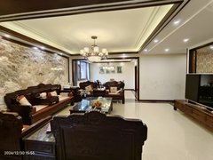 贵阳观山湖观山湖其他观山湖 中航城联排别墅 中式红木家具 带地热 有花园 带车位出租房源真实图片