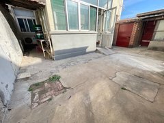 邹平邹平城区山北一楼带院子,800三室停车方便随时看房出租房源真实图片