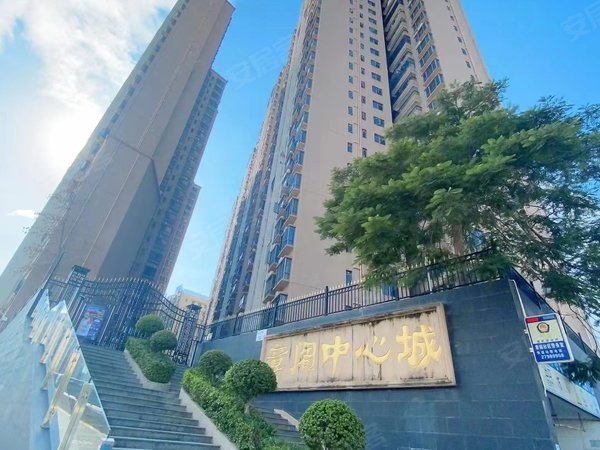 深圳龙华观澜章阁中心城观澜章阁中心城标准三房两厅出租!大阳台!