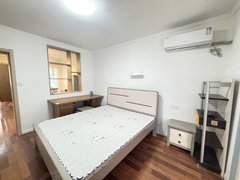 马鞍山花山幸福广场金鹰附近 一楼带院子 2室2空调 精装修领包入住出租房源真实图片
