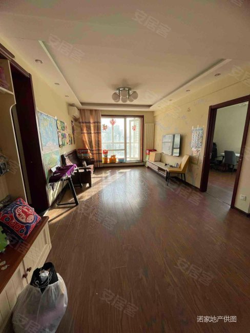 美域盛景 南北通透 近医院 商品住宅 交通便利 有电梯