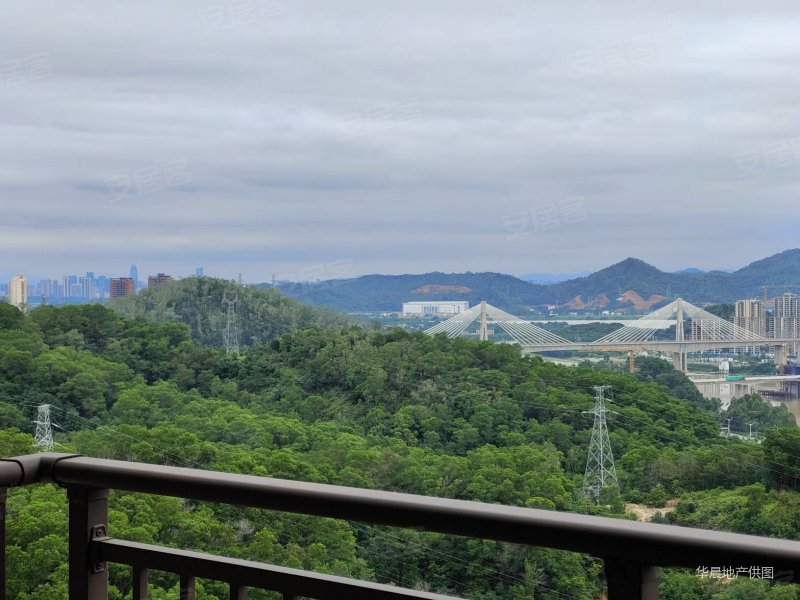 新城香悦澜山 云昱花园 三房两厅两卫 看江景 空气质量好