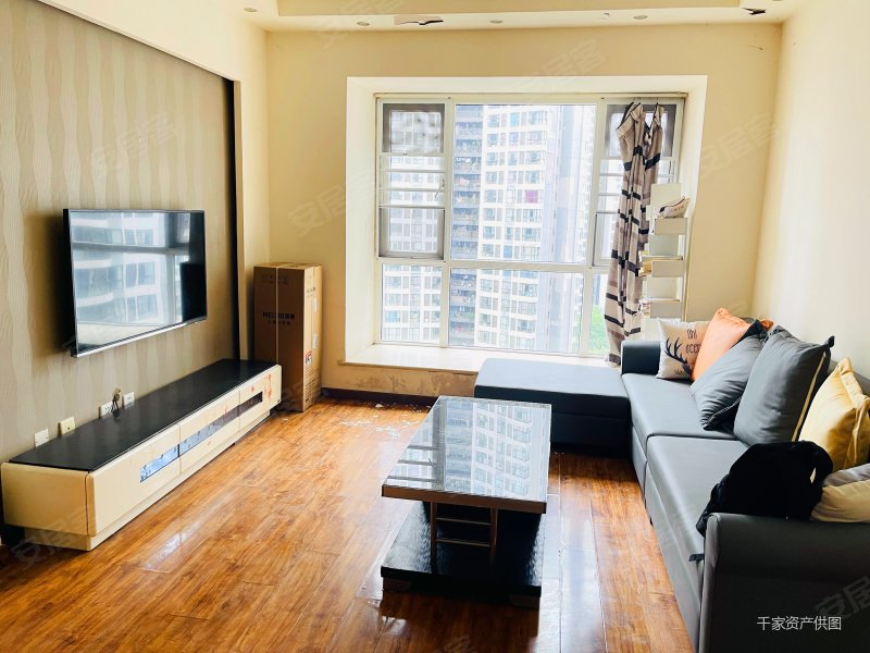 红光 电梯房 楼层好 楼龄新 南北通透 正规商品房 满五 ,新城佳苑