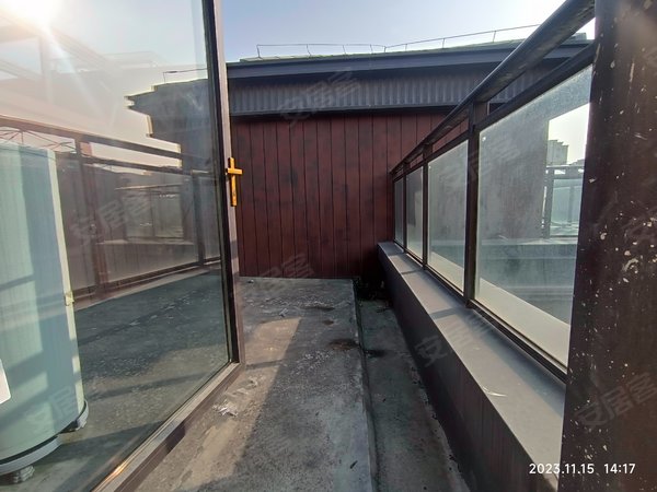 上海宝山顾村信达泰禾上城院子(别墅)中式合院,简装联排三房上下五层