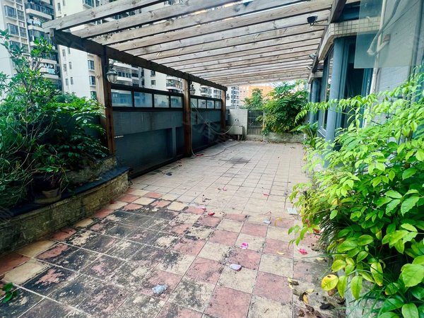 梧州长洲市政府灏景尚都a区灏景尚都 168平方 电梯独立大平台4室2卫