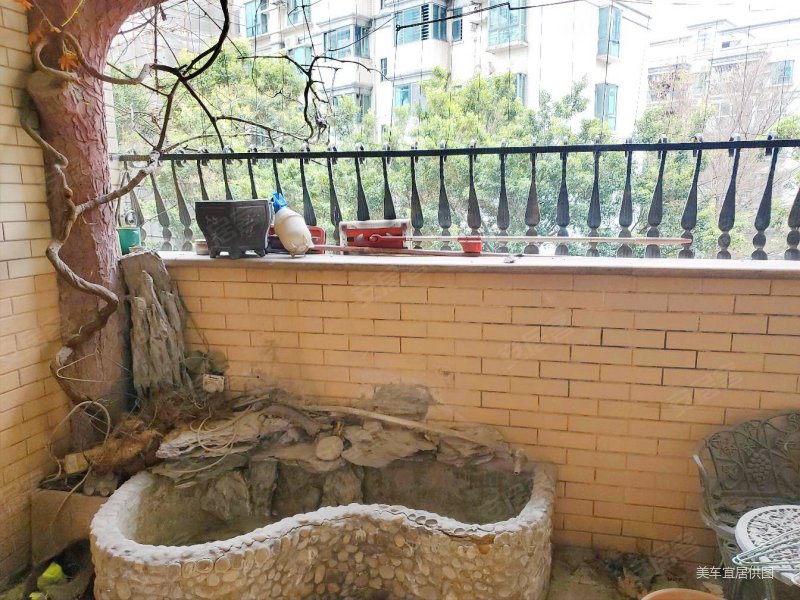 环湖花园电梯三房厅大环境好配套成熟