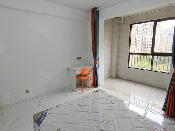 芜湖鸠江大阳垾公园新华联梦想城蓝翔对面 新华联多套精装单间和独卫