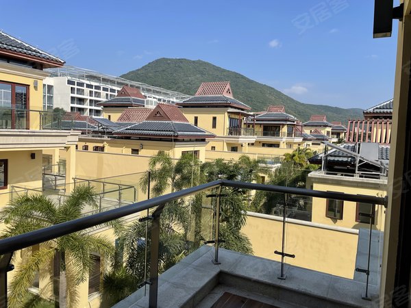 亚龙湾,豪装别墅,配私人管家出租房源真实图片