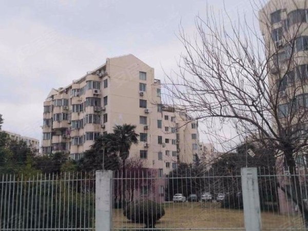 上海闵行七宝万科城市花园新上,精装修小复式,九号线十号线地铁站旁