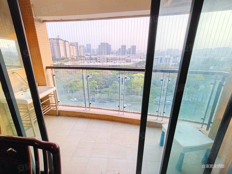 南海颐景园车位充足临地铁医疗配套成熟有电梯商圈成熟