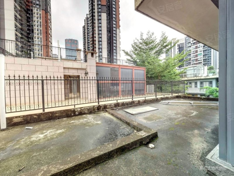 招商依山郡 顶楼复式 送天台送平台 深中龙初