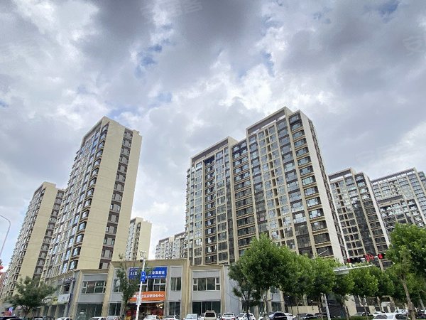 青岛城阳实验二小旭辉银盛泰正阳府正阳府 套三双卫 配套齐全 采光好