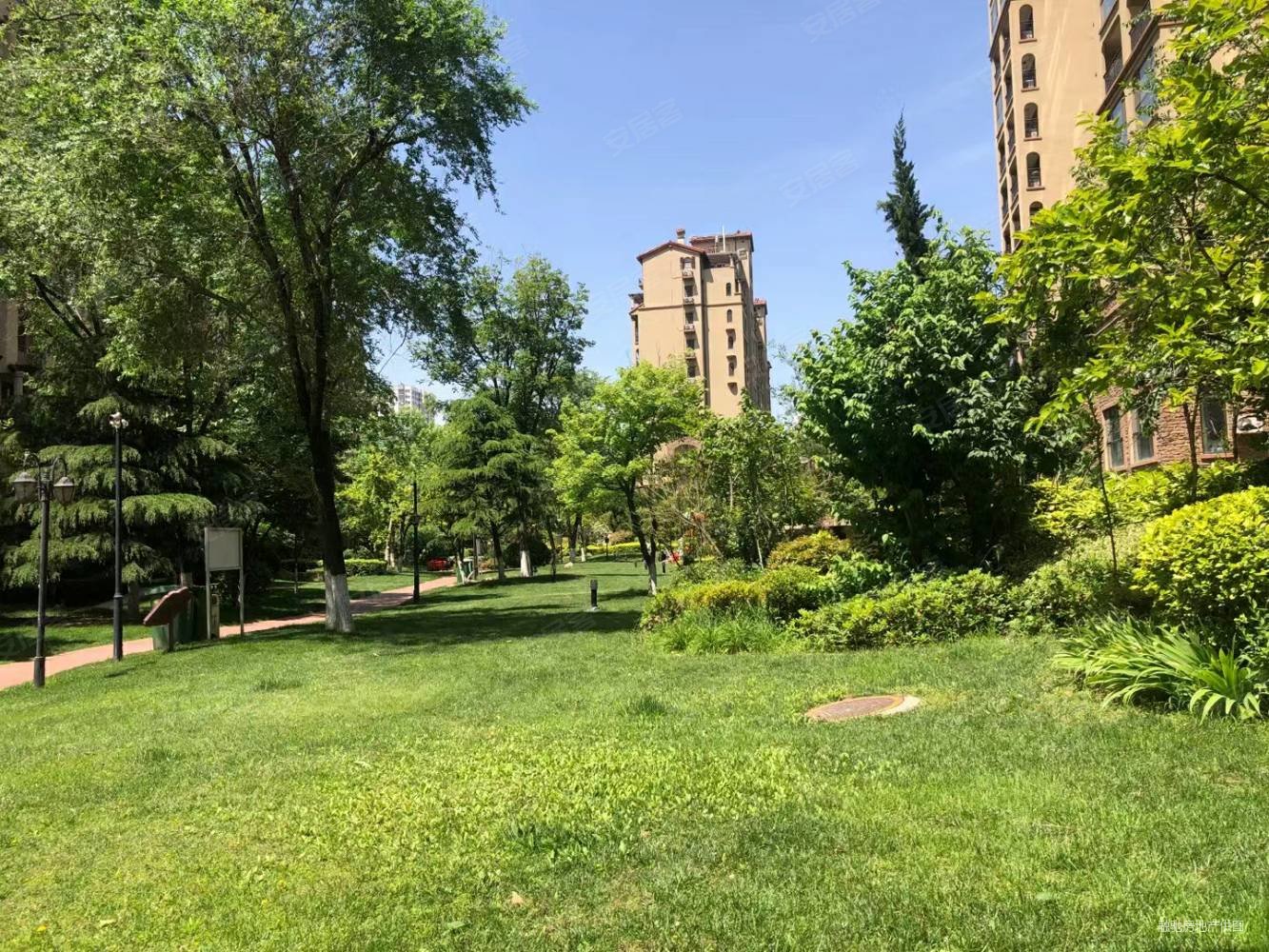 海尔山海湾3室2厅2卫148.19㎡南238万