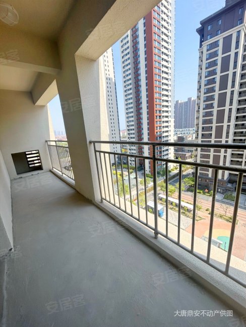 心怡海景苑 !新小区!老三小六中!配套成熟!随时看房!