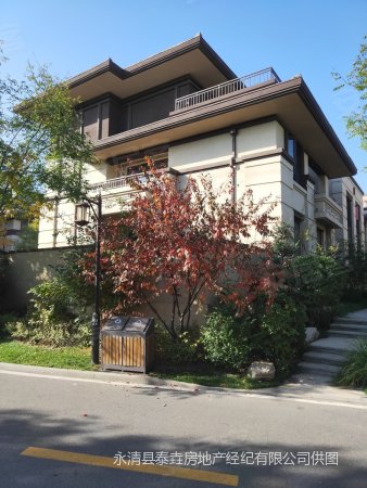 牛驼孔雀城 下叠别墅 ,三卧室朝南,后花园 温泉入户