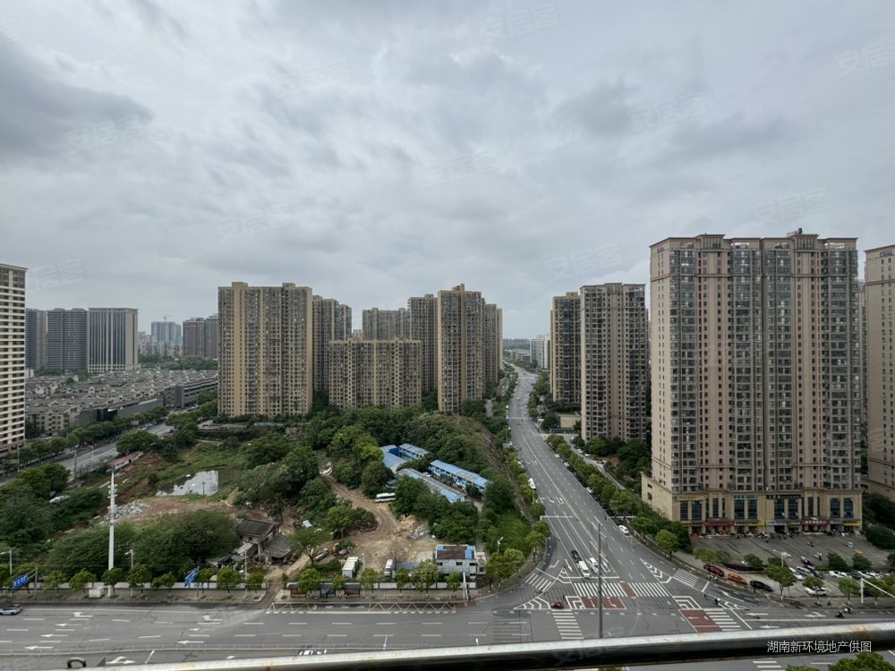 克拉美丽山庄2室2厅1卫75.57㎡南80万