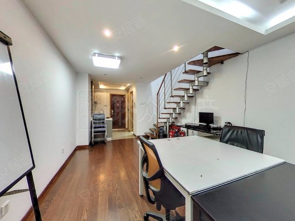 北京丰台角门蓝光云鼎上下复式双卫 近地铁 蓝光云鼎2室1厅 精装出租