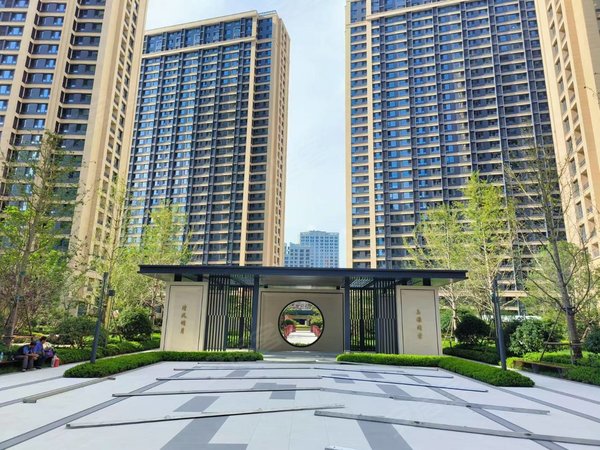 青岛崂山山东头玖玺城首府北区拆迁户(精装地暖电炕带车位)金鼎利群