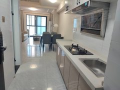 亳州谯城九铭云府时代印象复试楼两室一厅客厅有空调家具家电齐全包物业可押一付一出租房源真实图片