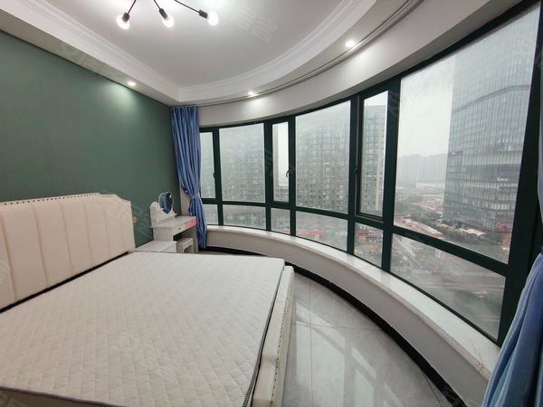 杭州萧山开发区绿都百瑞广场超大圆弧形观景窗!朝南!