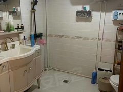 本溪平山花园欧洲城甲楼精装44平单室14中近家电家具齐全拎包入住2200出租房源真实图片